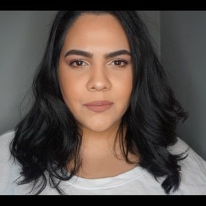 Meet your Posher, Justina